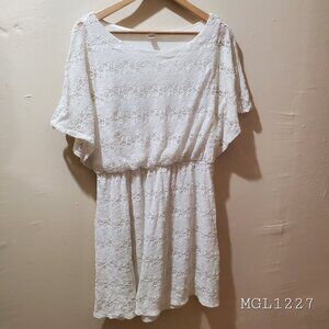 Women's Maria Gabrielle White Lace Dress